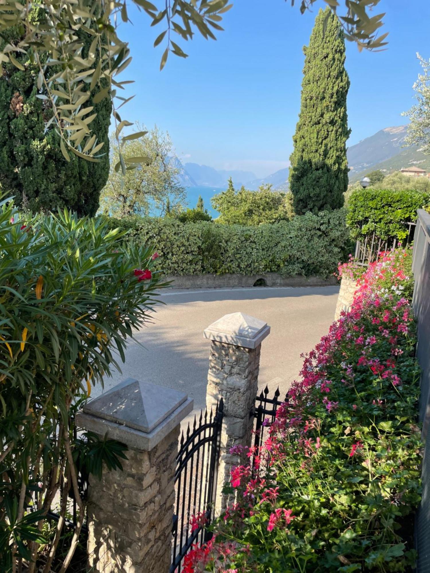 Tatjana House Apartamento Brenzone sul Garda Exterior foto