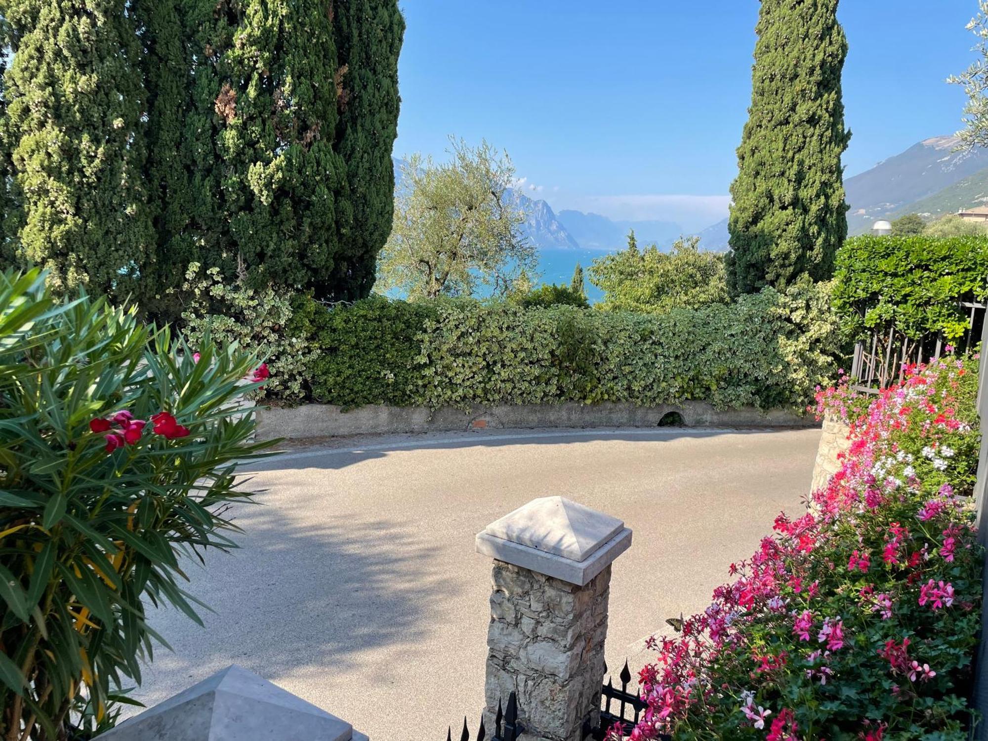 Tatjana House Apartamento Brenzone sul Garda Exterior foto